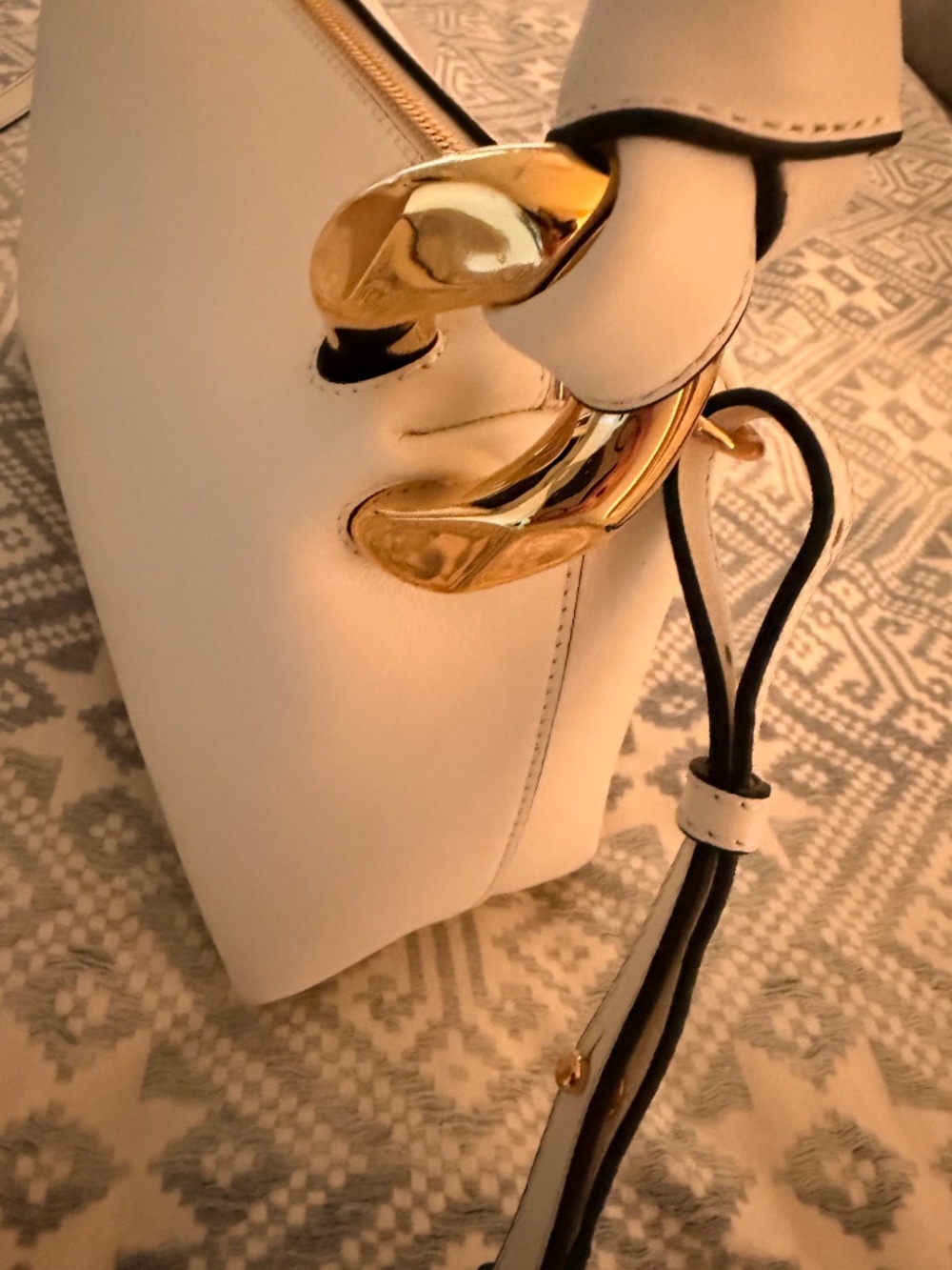 JW ANDERSON Gorgeous Cream Leather Corner Bag NWT $1,250!! - Picture 9 of 13